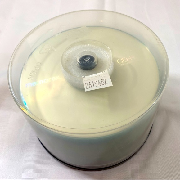 Memorex cd-r 700mg 80 minutes 47 disks - Picture 1 of 4